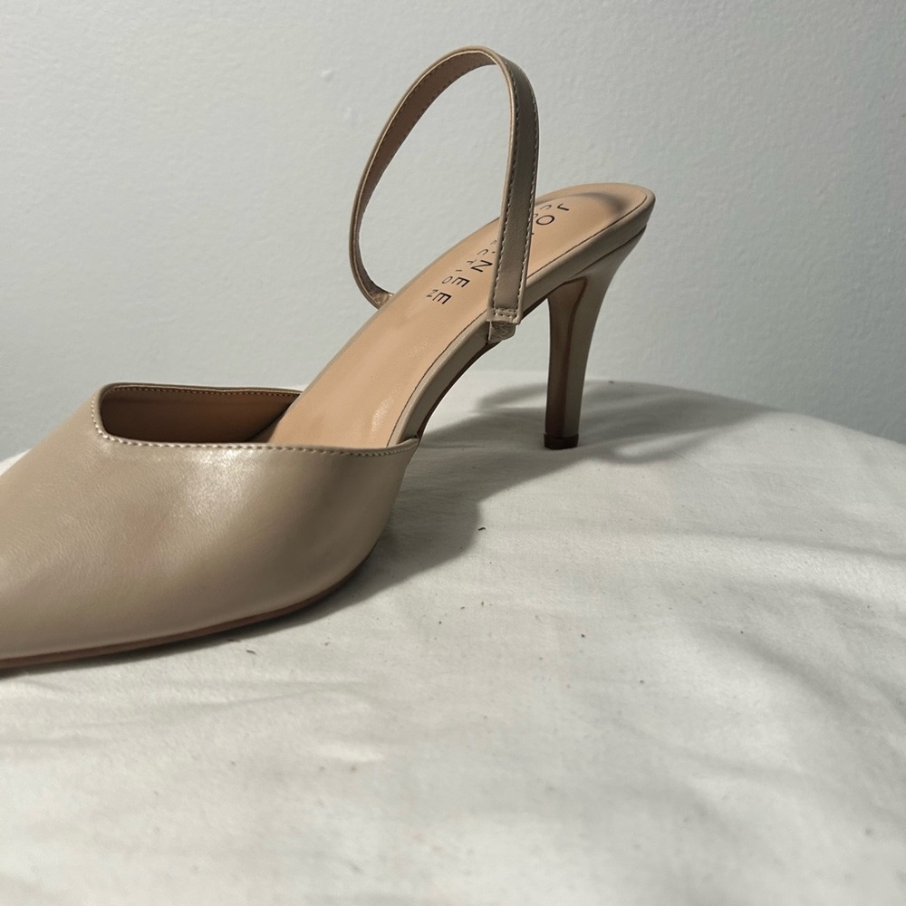 Journee Collection Cream Pointed Toe Slingback Heels - Picture 7 of 12